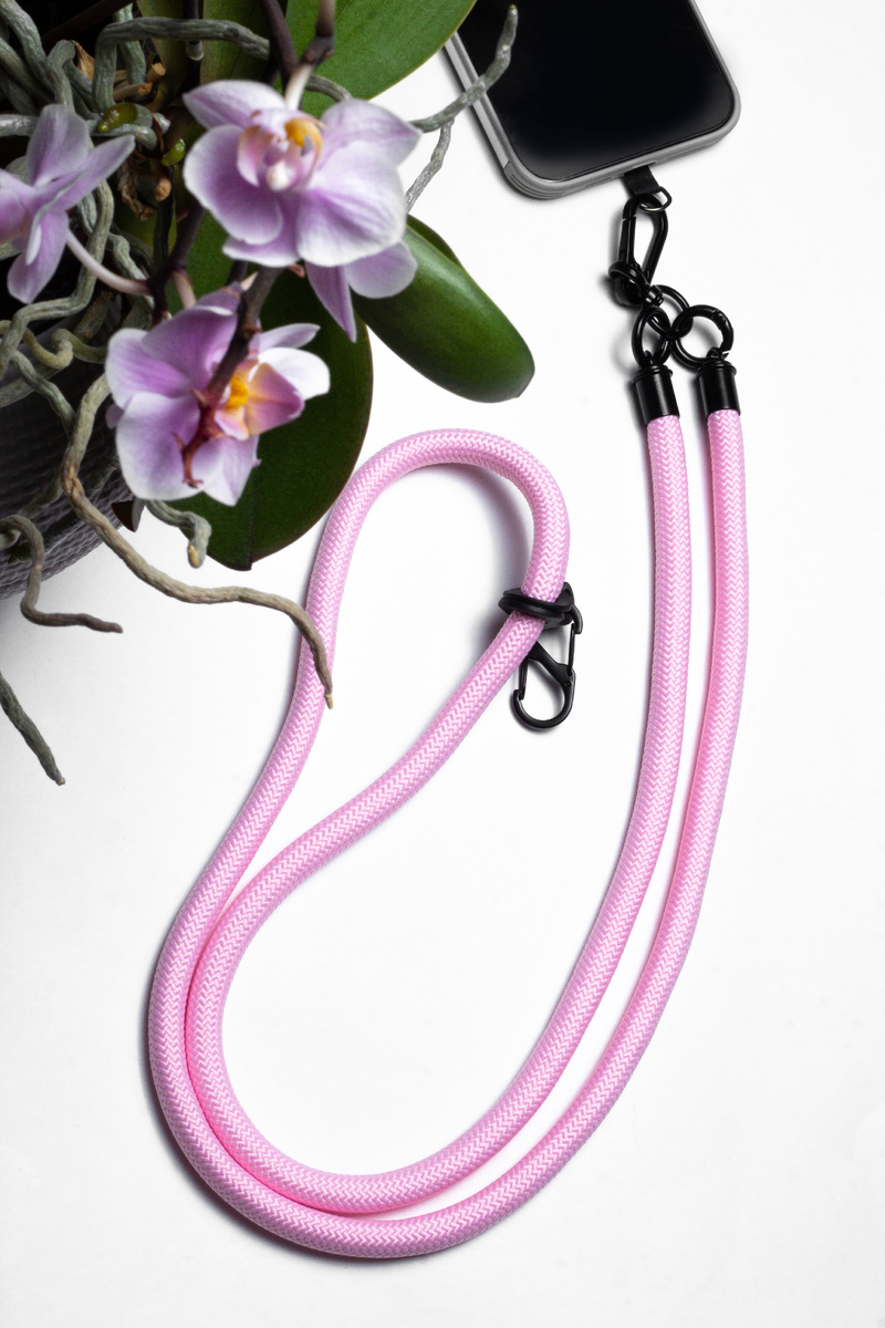 Пример нескучного изображения на белом фоне. Фото: ch-antogi.ru