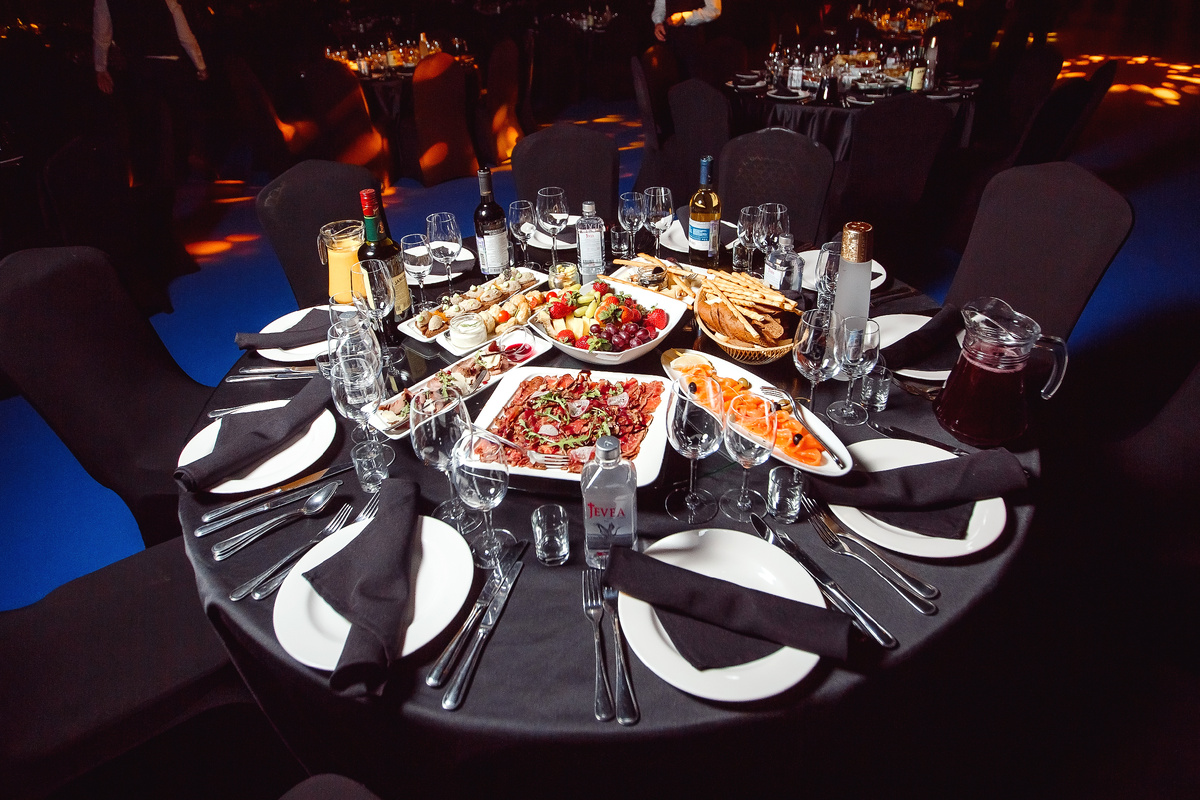 Выездной банкет в Москве - m-catering.ru