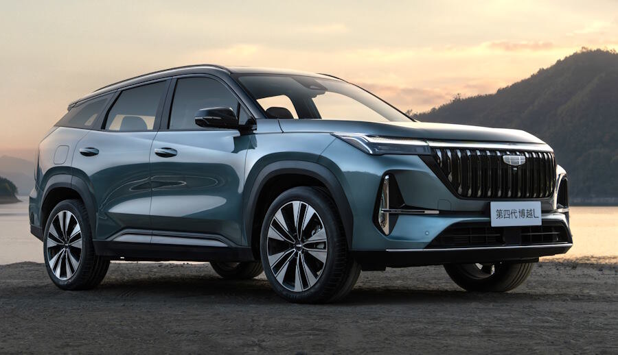 Рестайлинговый Geely Atlas 2025 года