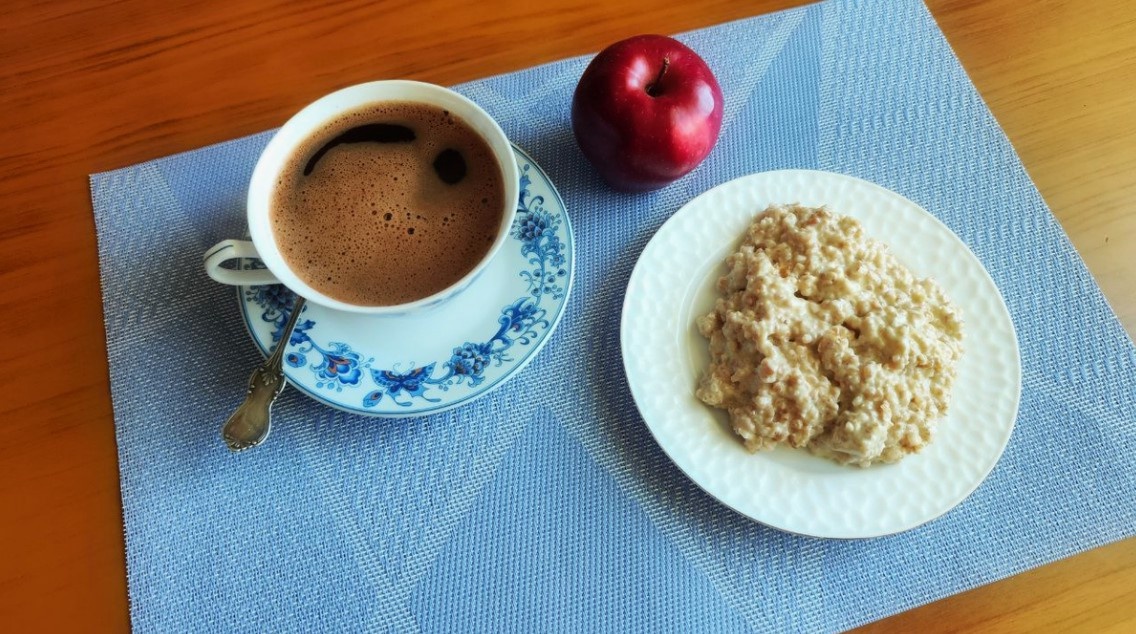 Давайте разберемся, почему привычная каша и кофе уже не таят в себе тех преимуществ, на которые мы рассчитываем, и чем их можно заменить.