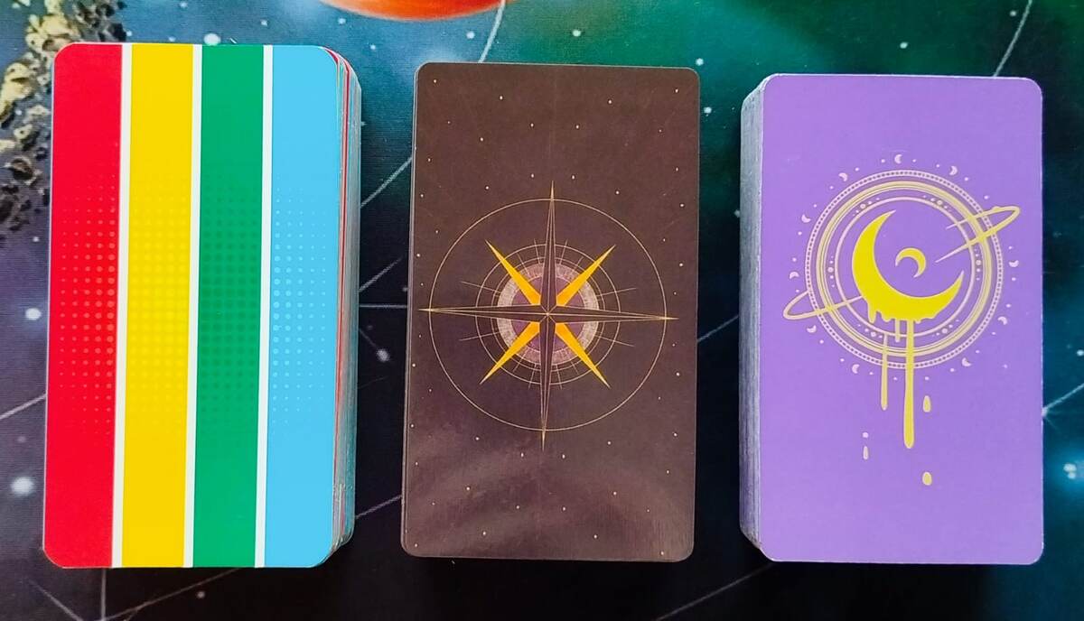 НЕОБХОДИМО СКОНЦЕНТРИРОВАТЬСЯ  И ВЫБРАТЬ ТУ КАРТУ, КОТОРАЯ БОЛЬШЕ ВСЕГО НРАВИТСЯ 🍃 🍃 🍃 🍃