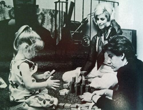 Семья Кляйнов с дочерью