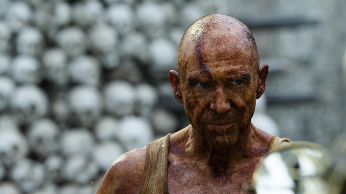 Кадр из фильма "28 лет спустя"