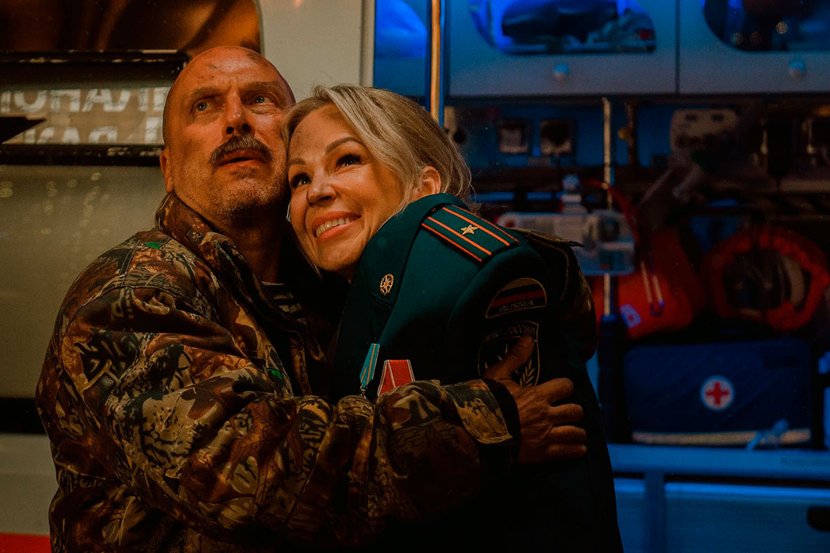    Скриншот: "Елки-12" (2025) / "Кинопоиск"