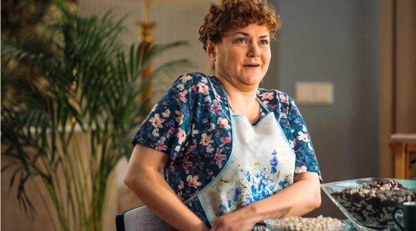 Анна Уколова в сериале "Ивановы-Ивановы"