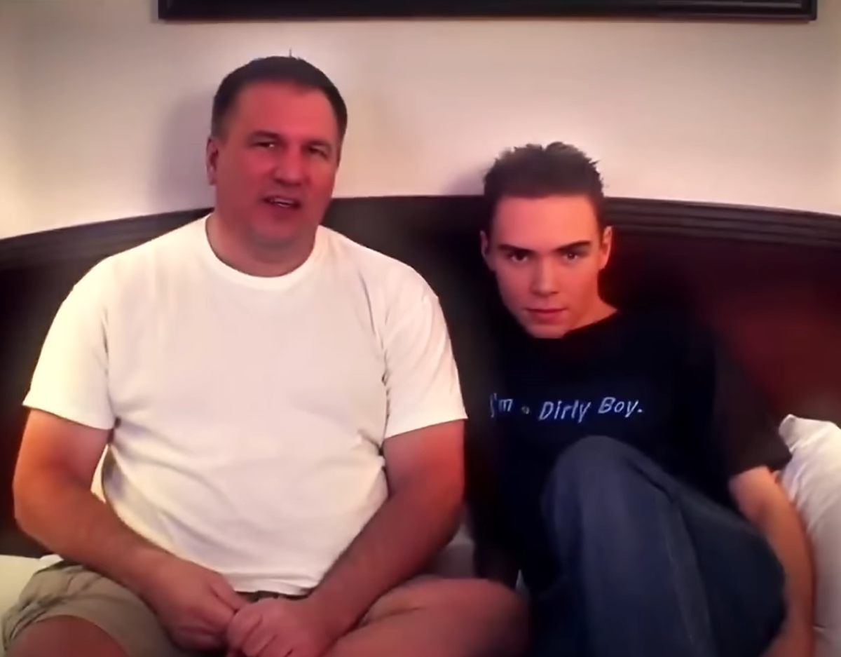 Лука М. с отцом. Фото из открытых источников