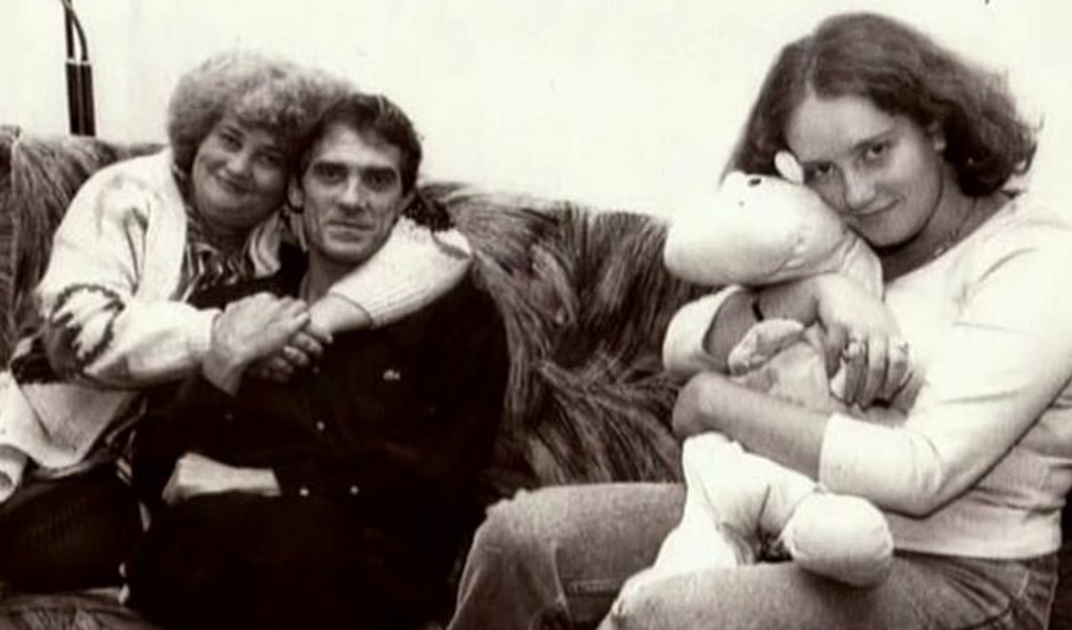 Валерий Гаркалин с женой и дочкой