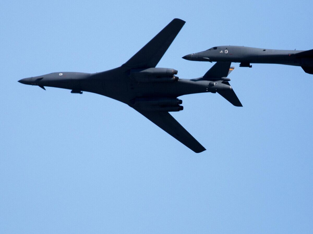    Американские стратегические бомбардировщики B-1B Lancer© Фото : U.S. Marine Corps / Lance Cpl. Tyler Harmon