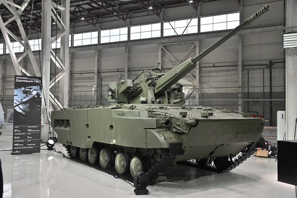    Вьетнамские военные тайно закупили оружие и технику РФ Иван МАКЕЕВ