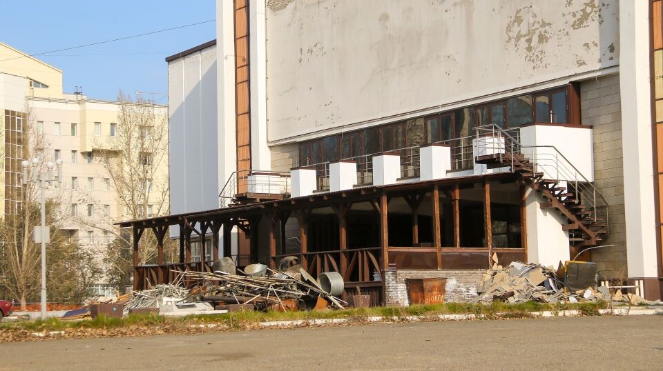    Начало демонтажа конструкций здания на пр. Красноармейском, 36. Октябрь 2025 года. Источник: Виталий Барабаш/"Толк"