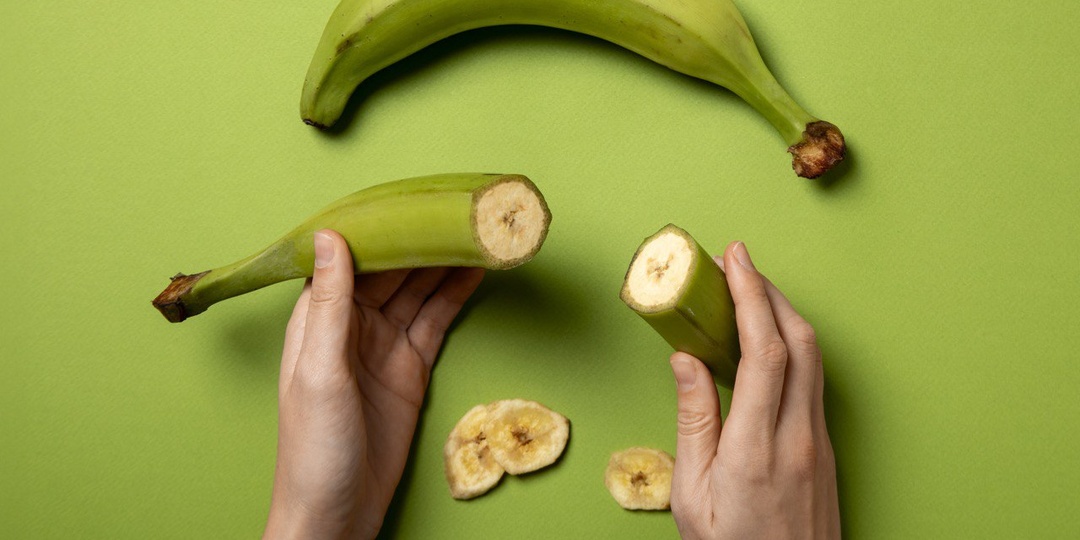 Бананы и фигура: как превратить тропический фрукт в помощника для похудения?