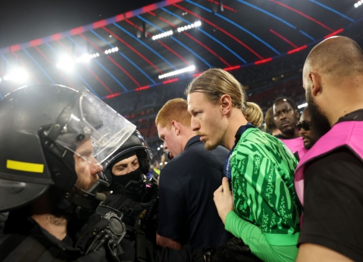     OneFootball: Сафонов трезво оценивает ситуацию и ищет возможность покинуть «ПСЖ»