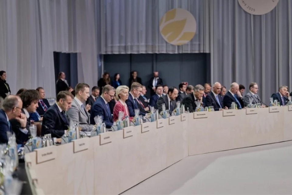    IBA: Санкции Евросоюза только укрепили экономику России GLOBAL LOOK PRESS