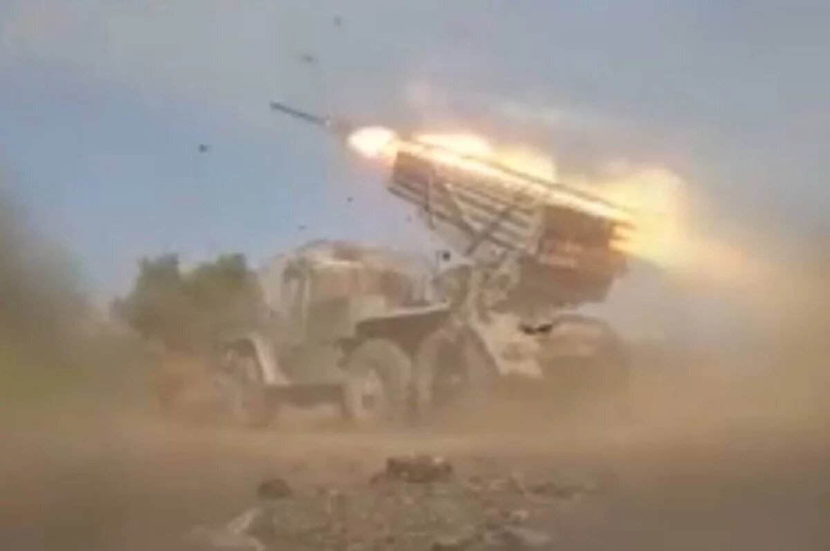    Расчёты РСЗО «Град» нанесли удары по пунктам управления дронами ВСУ в ДНР