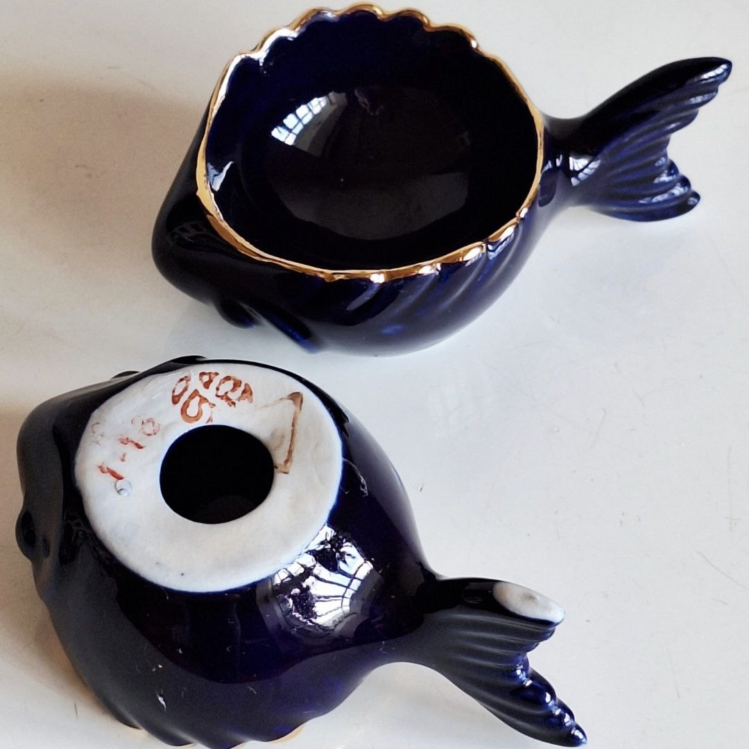 Фото автора. Вот она нераспознанная буква Б-Бронницы. На рыбке указана цена. Красный цвет указывает на 1 сорт. Треугольное клеймо неразборчиво. Напишите в комментариях, что оно означало!