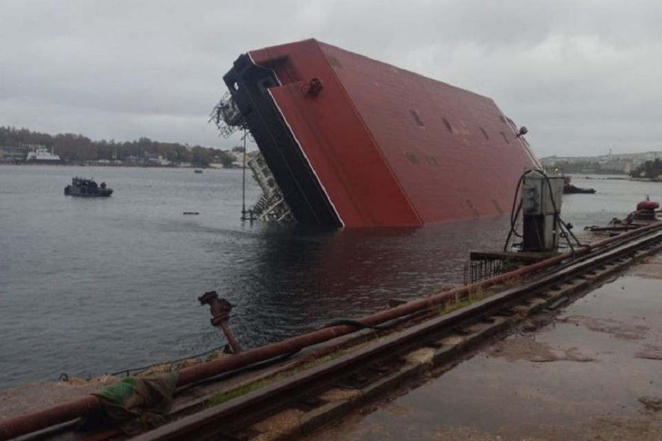   В результате ЧП погибли электромеханик и матрос. Фото: пресс-служба Южной транспортной прокуратуры