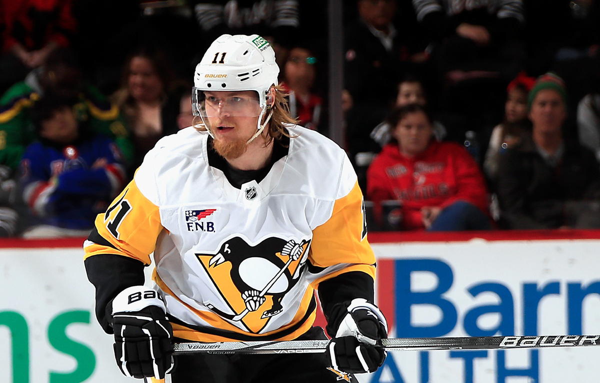    Нападающий "Авангарда" Василий Пономарев  Bruce Bennett/Getty Images