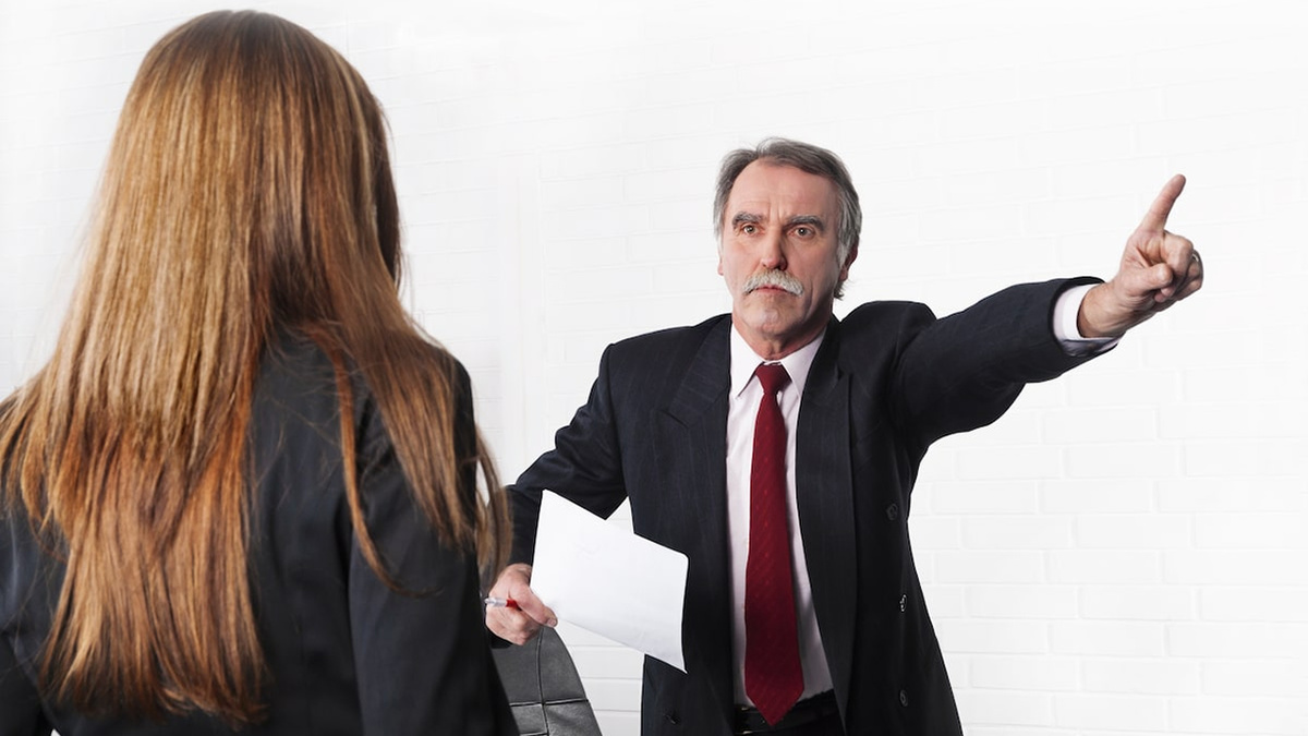 За оскорбление граждан — штраф, и тот небольшой