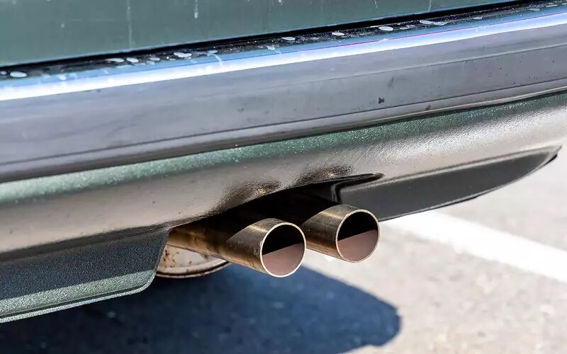    На машине сохранилась оригинальная система выпуска.