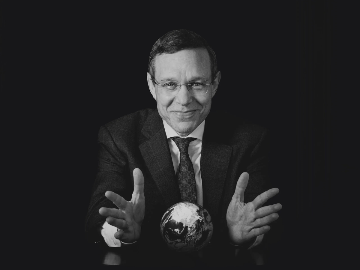 Фото из свободных источников. Ученый Ави Лоэба.