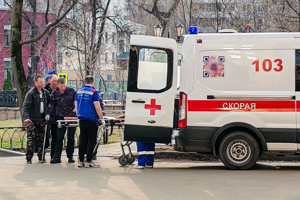 Пострадавшие доставлены в больницы.  Фото: ФедералПресс / Денис Коробейников