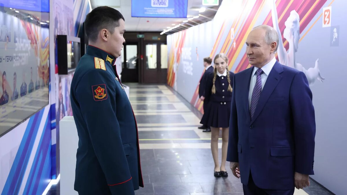 Президент Владимир Путин посетил Центральный музей ВОВ / © POOL 