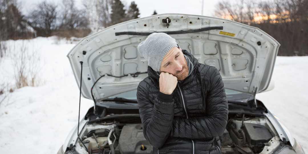 Опытный водитель рассказал, как не сломать двигатель автомобиля при запуске зимой