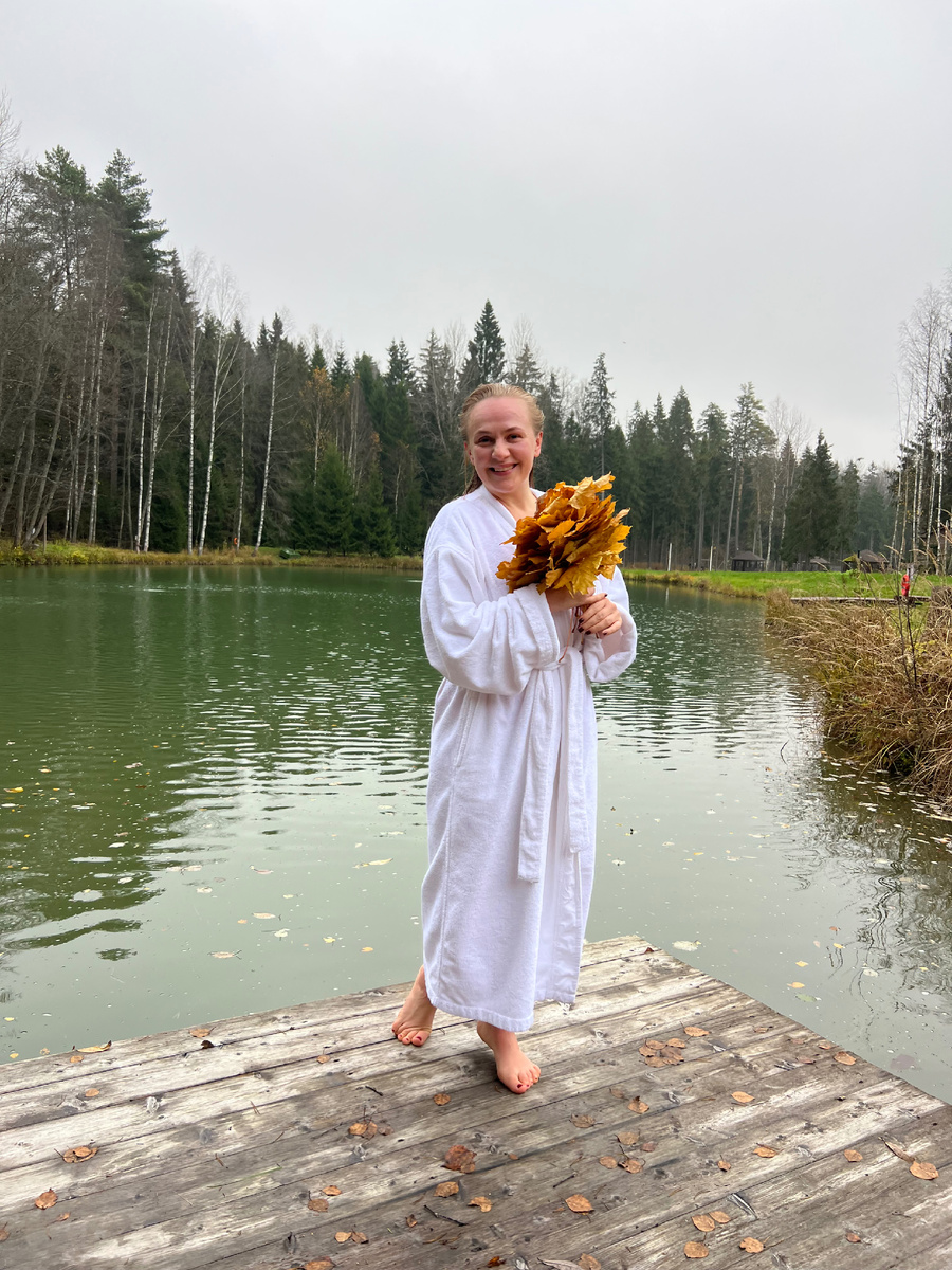 Пруд у бани