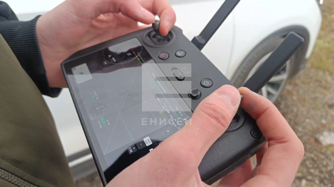     В СНТ «Теремок» под Красноярском с дронов ищут собак после трагедии с ребенком