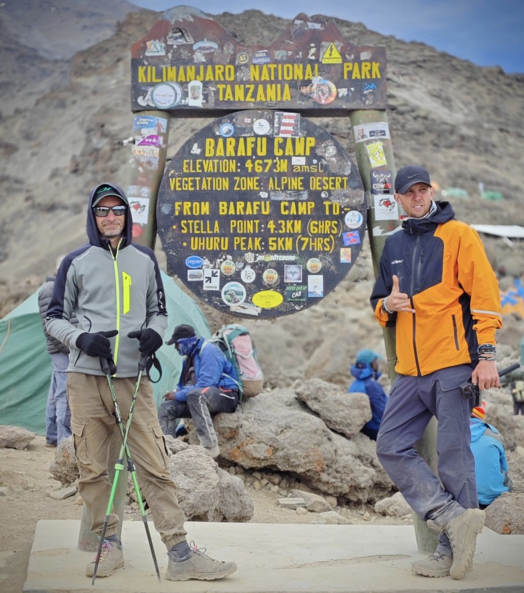 Dragonfly с удовольствием экипировал уральских парней для восхождения на Килиманджаро  