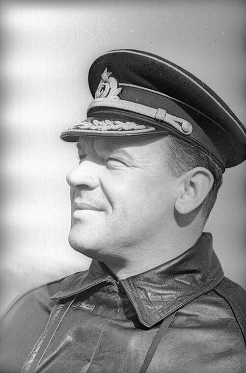 Сергей Иванович Кабанов (1901—1973) — советский морской артиллерист и военачальник, генерал-лейтенант