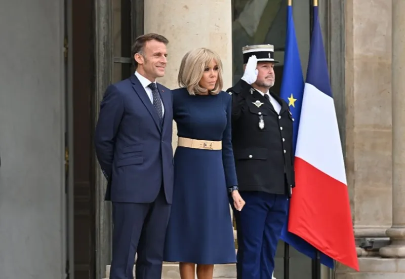 Число судебных разбирательств по поводу семейной жизни президента Франции множится
Фото:
Mustafa Yalcin/Anadolu