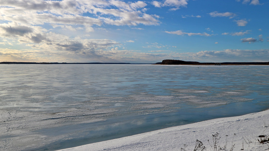 Зимний вид на крупнейшее водохранилище столичного региона! Взял отсюда: https://tonkosti.ru/Московское_море