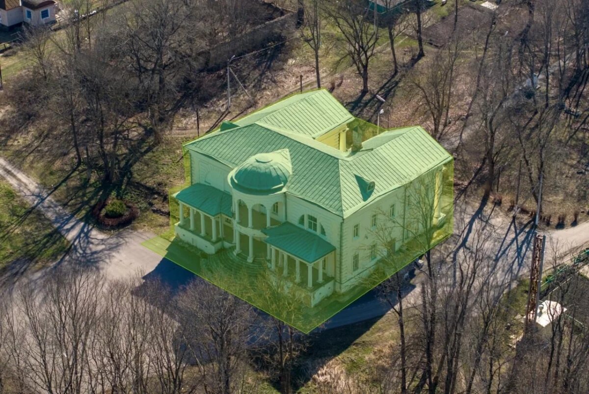    Старинную усадьбу Стаховичей в Липецкой области продают за 8,55 млн рублей