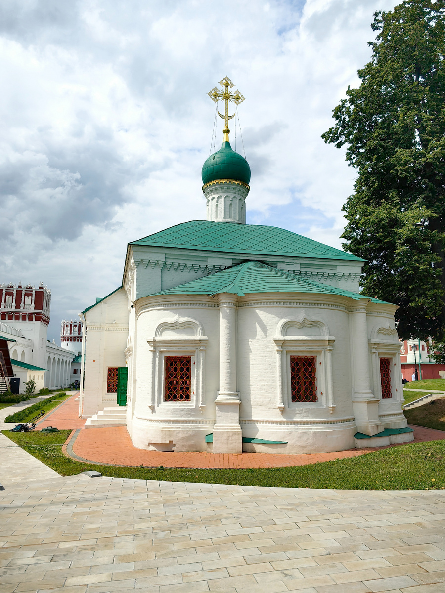 Храм святителя Амвросия Медиоланского