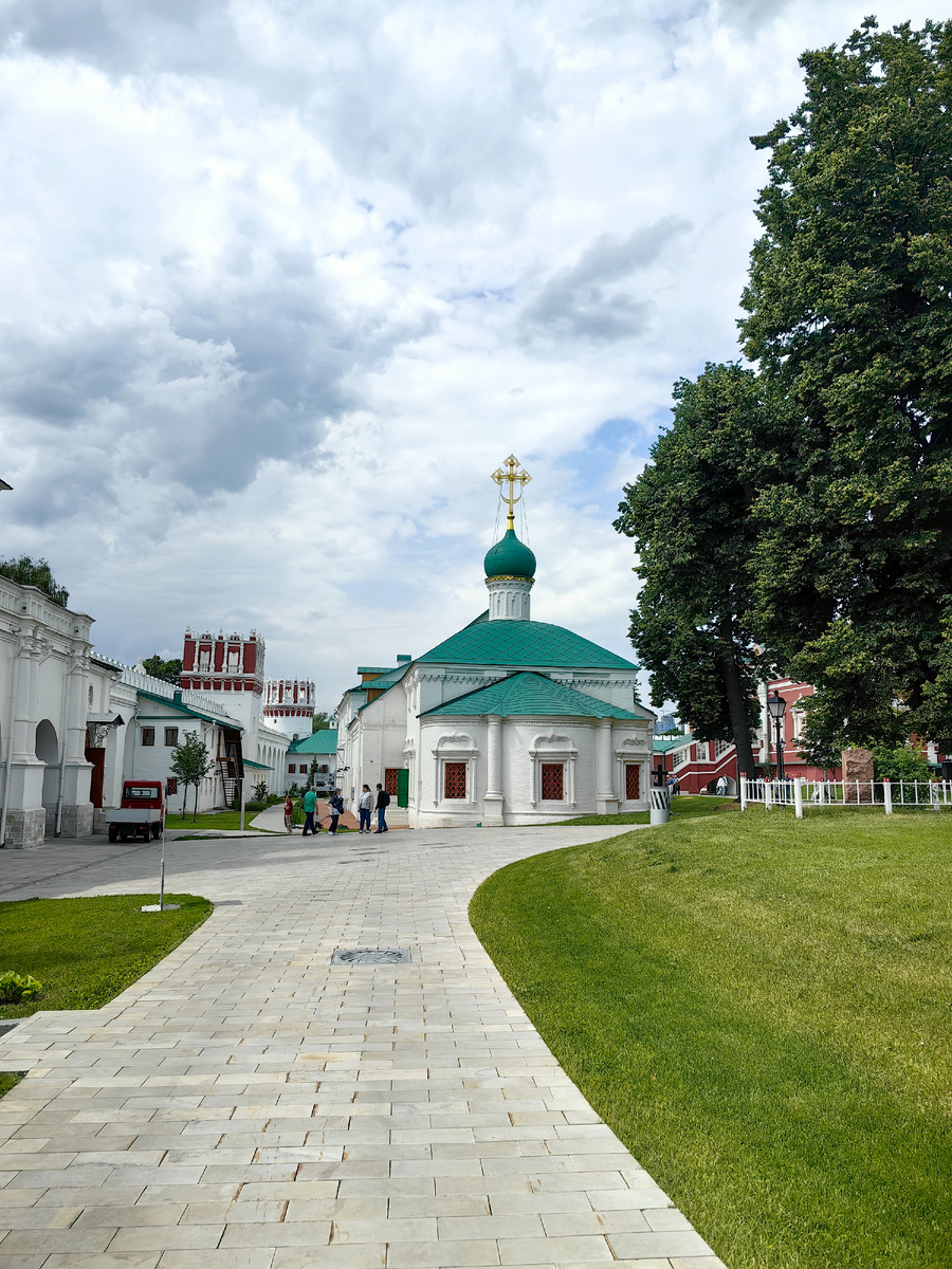 Храм святителя Амвросия Медиоланского