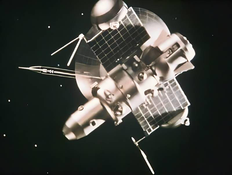 Внешний вид советских зондов, запущенных по программе «Зонд» (1964-1970).
