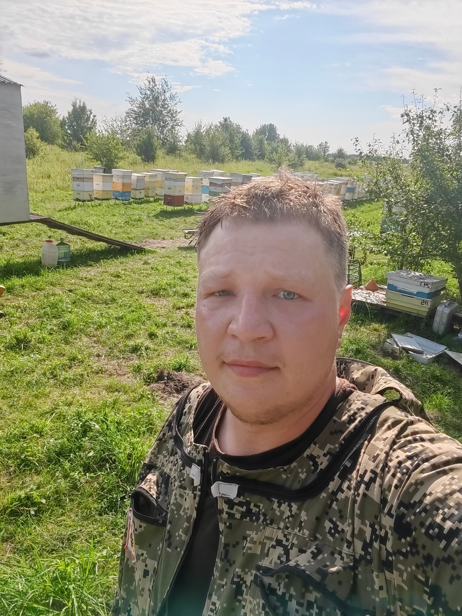 Свежее фото, уже с подбитым глазом 😀