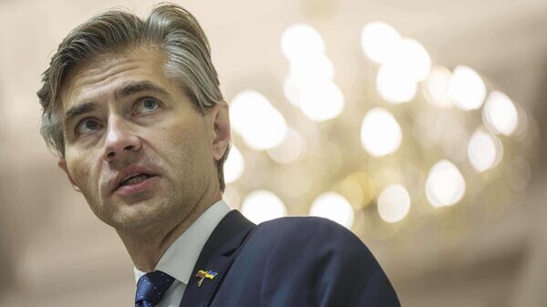    © AP Photo / Evgeniy Maloletka