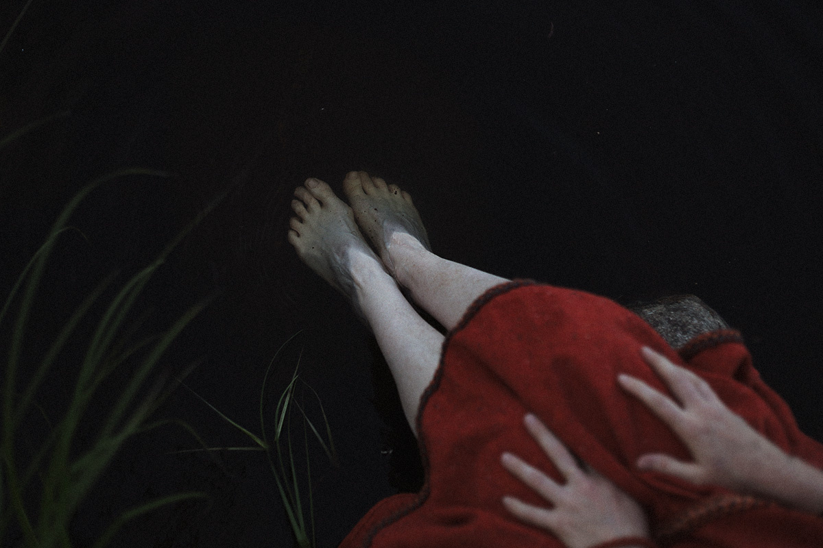 Наташа на озере у бани
Фото: Дарья Асланян для ТД