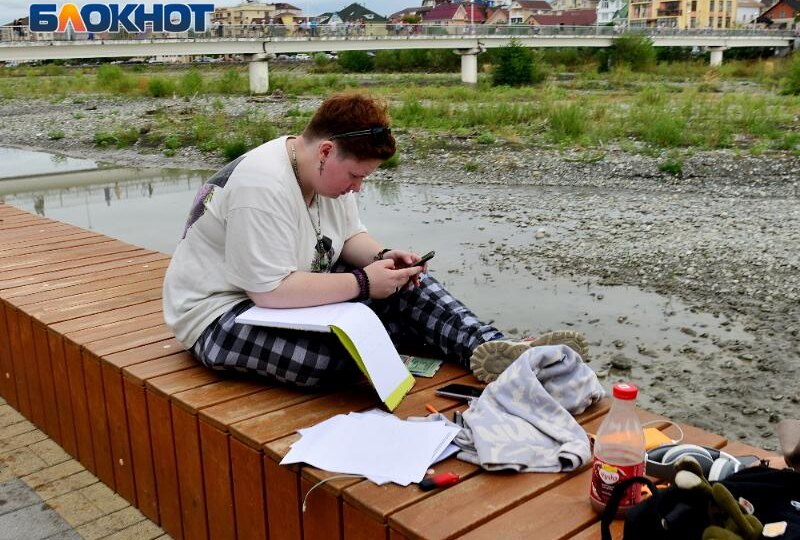 Пятый день жители Сочи страдают без мобильного интернета