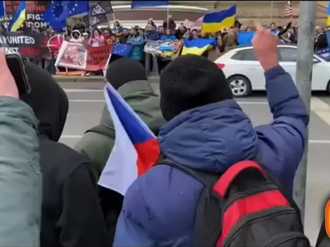    Чехи выступают против финансовой и военной поддержки Украины - опрос