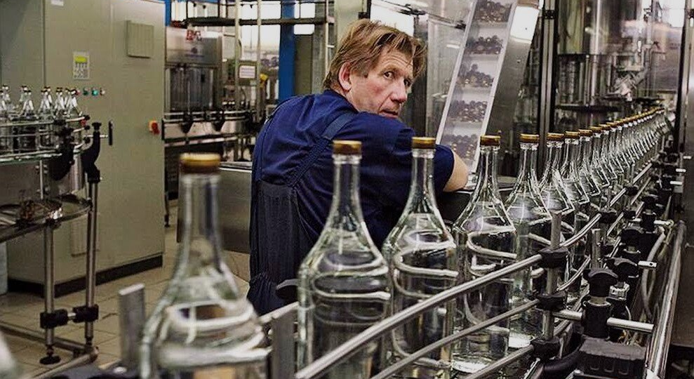 Ты точно знаешь, как изготавливают спирт для водки? Объясняю на пальцах