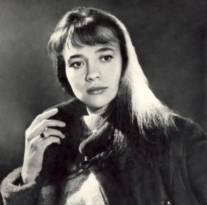 Елена Санаева