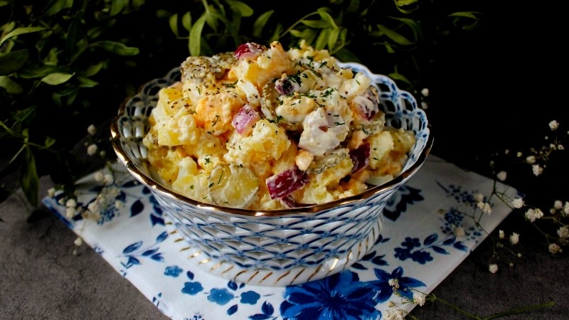 Картофельный салат с майонезом