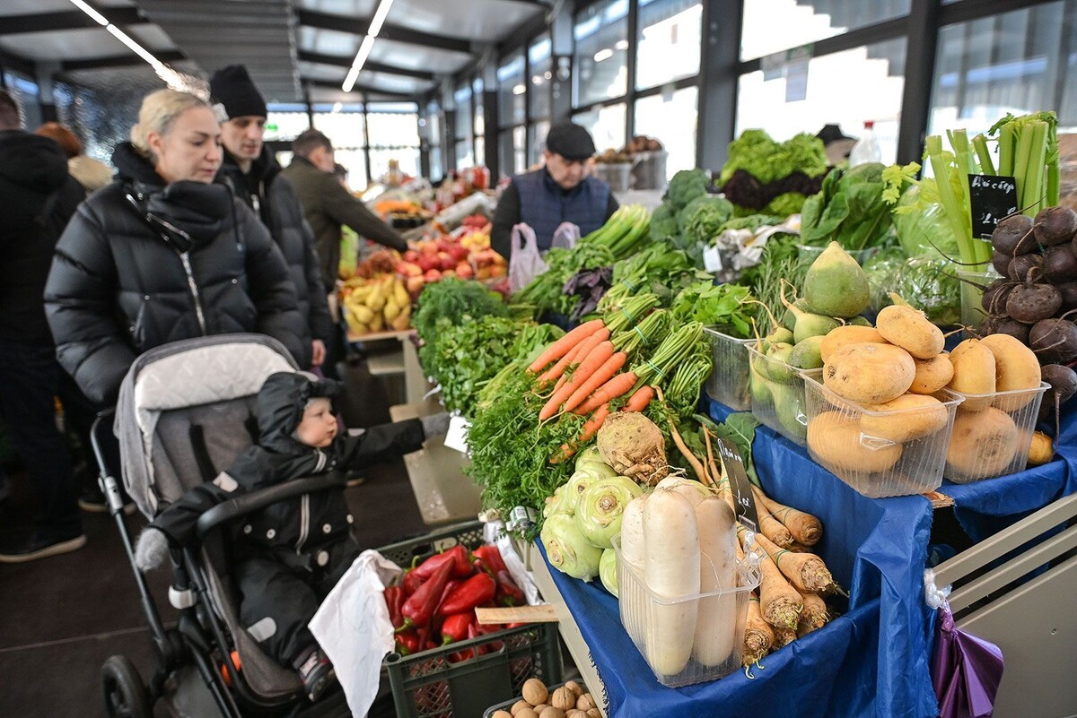    Осенние корнеплоды появились на прилавках московских ярмарок