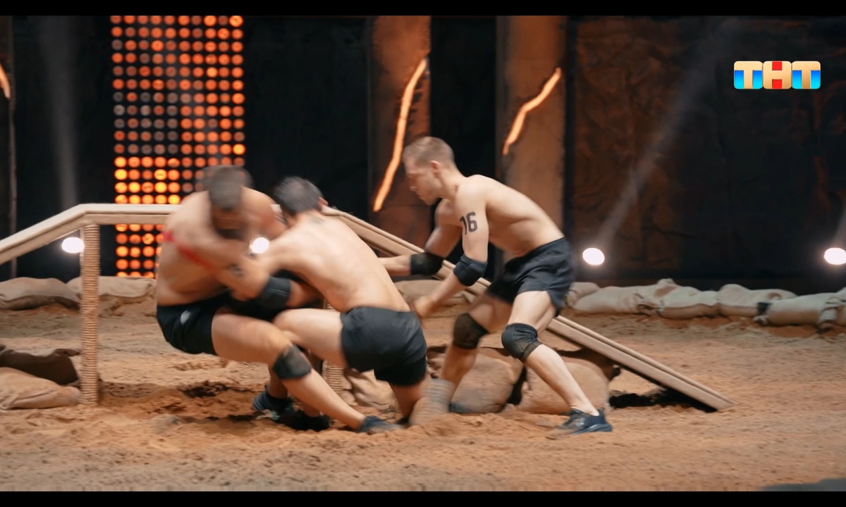 Киреев отбирает мяч