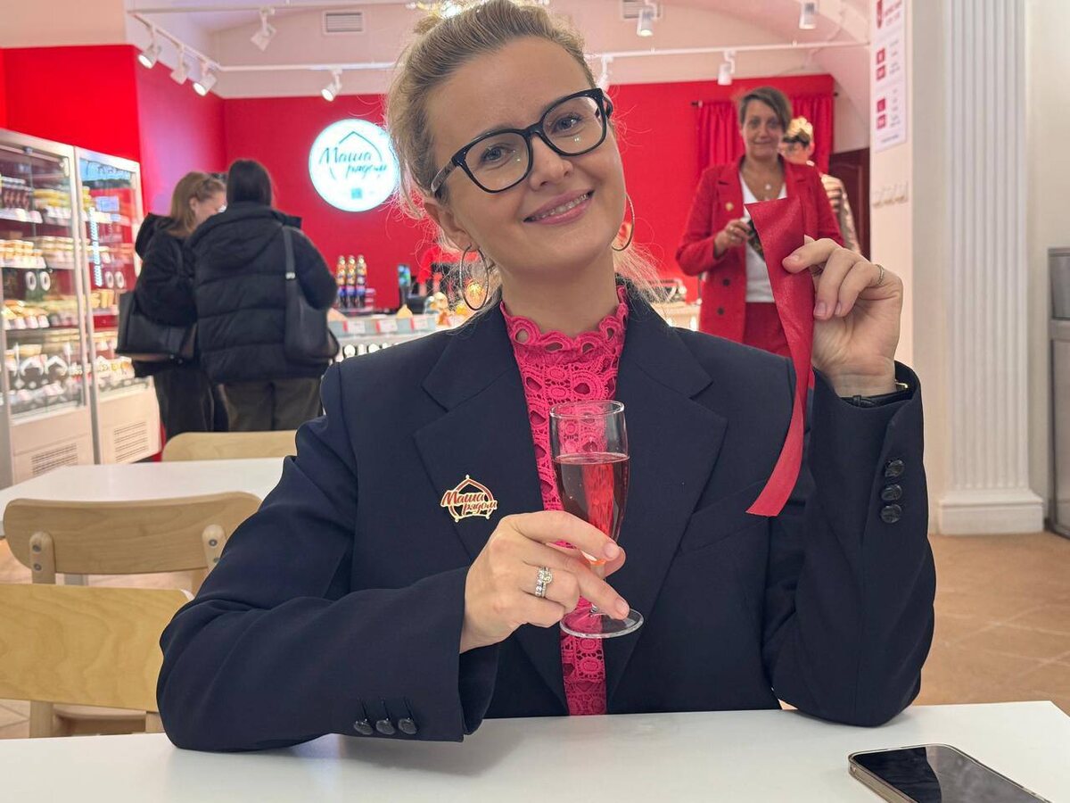 Мария - основатель сервиса "Маша Рядом" на торжественном открытии