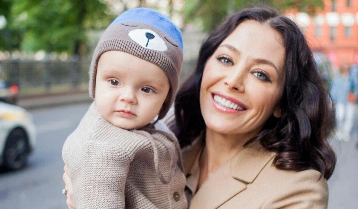 Екатерина Волкова с внуком