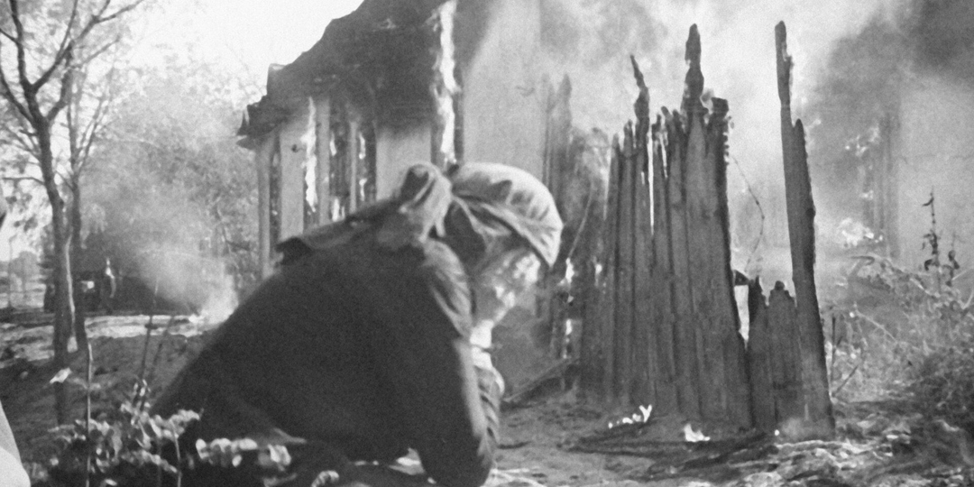 Дома отобраны, родные в тюрьмах: но всё равно они шепчут - "Докажем верность"